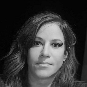 Jennifer Finch.jpg