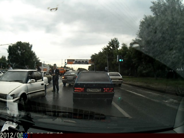 13320032.AVI_snapshot_02.47_[2012.06.03_14.43.34].jpg
