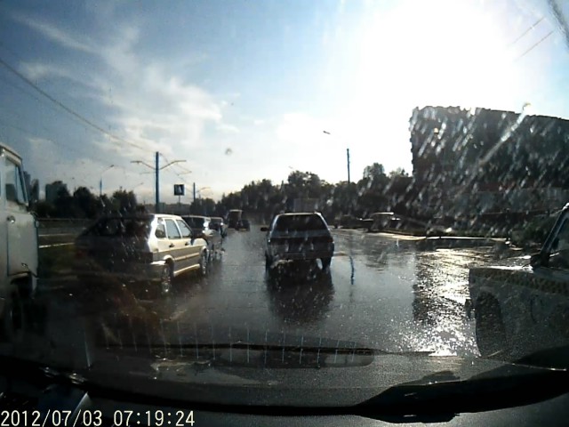 07120008.AVI_snapshot_00.54_[2012.07.03_17.42.06].jpg