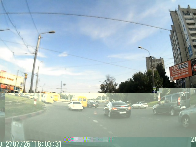 17560009.AVI_snapshot_01.26_[2012.07.26_19.33.56].jpg