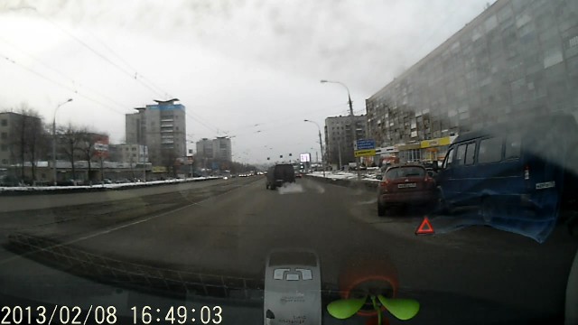 16420018.AVI_snapshot_00.03_[2013.02.08_20.15.53].jpg